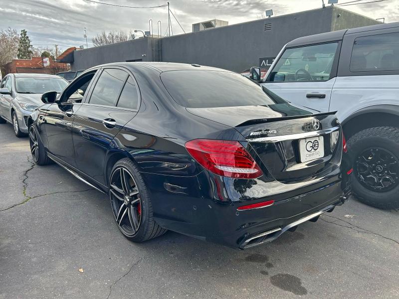 Фото 3 - MERCEDES-BENZ E-CLASS