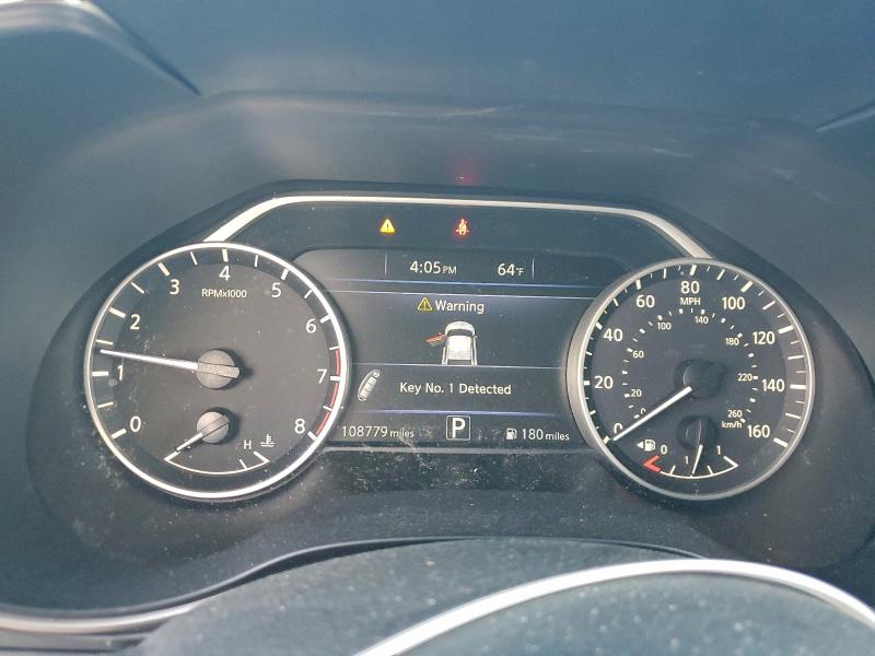 Фото 9 - NISSAN MAXIMA