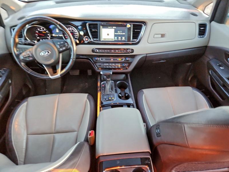 Фото 8 - KIA SEDONA