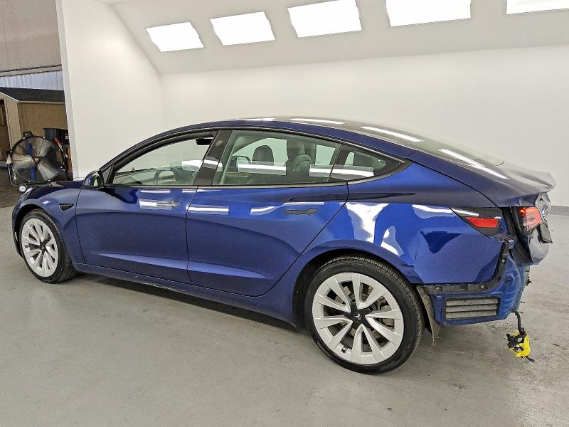 Фото 2 - TESLA MODEL 3