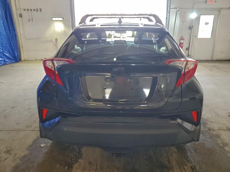 Фото 6 - TOYOTA C-HR