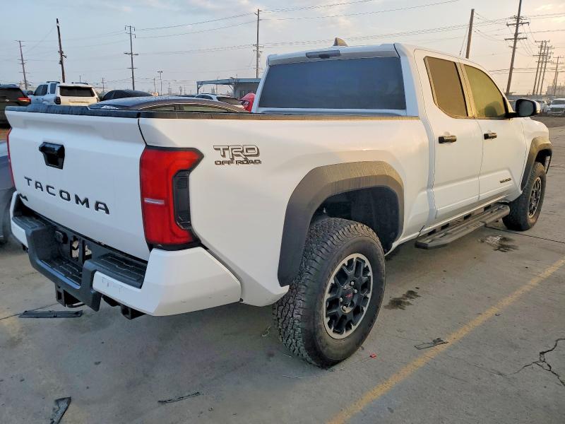 Фото 3 - TOYOTA TACOMA