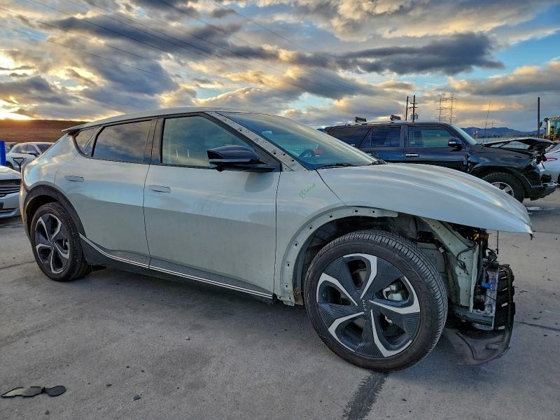 Фото 4 - KIA EV6 LIGHT