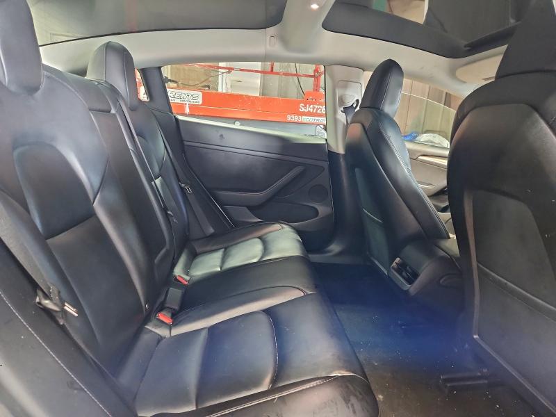 Фото 10 - TESLA MODEL 3