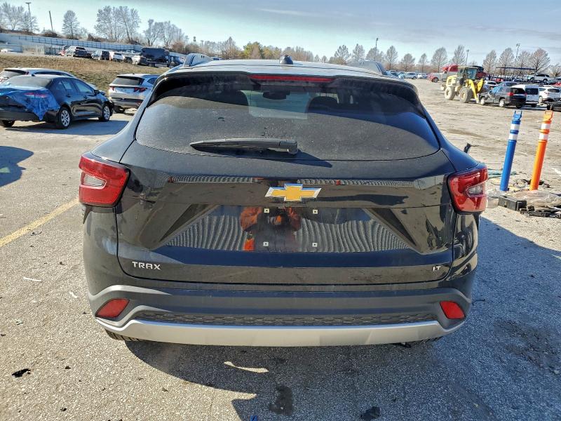 Фото 6 - CHEVROLET TRAX