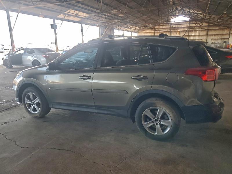 Фото 2 - TOYOTA RAV4