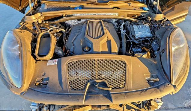 Фото 11 - PORSCHE MACAN