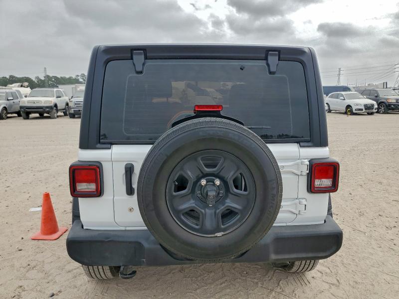 Фото 6 - JEEP WRANGLER