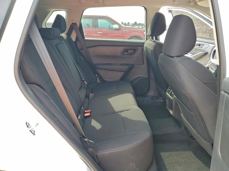 Фото 11 - NISSAN ROGUE