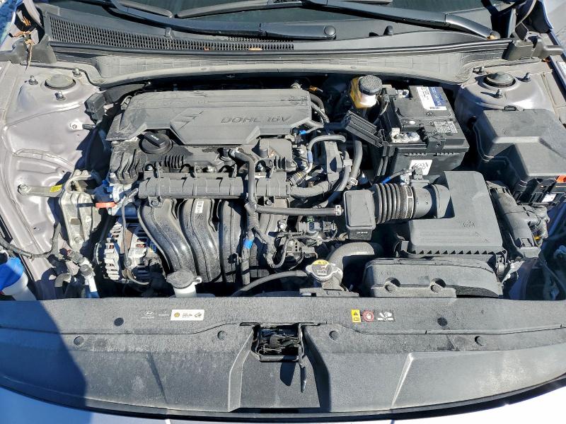 Фото 11 - HYUNDAI ELANTRA