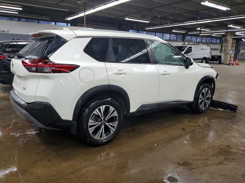 Фото 3 - NISSAN ROGUE