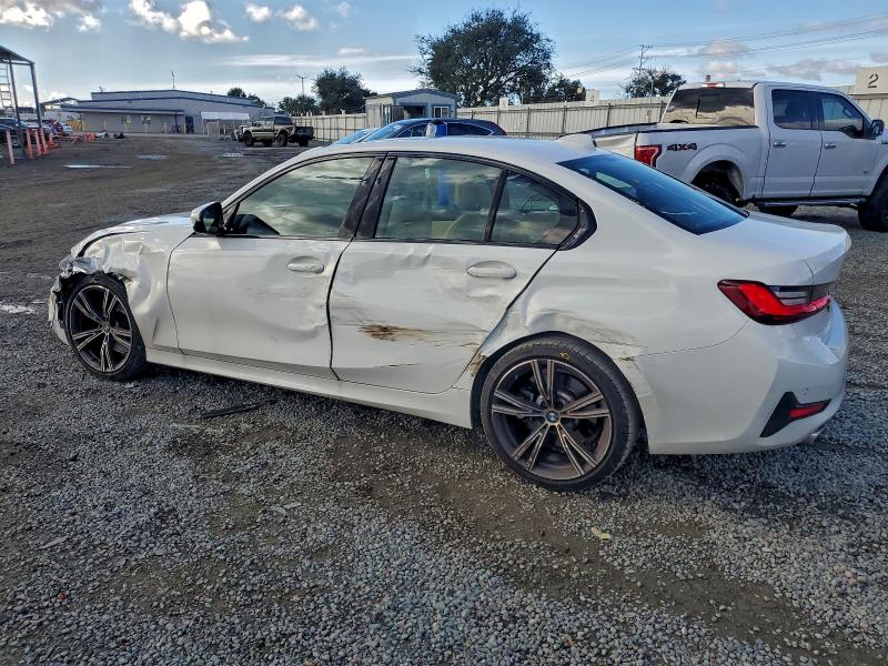 Фото 2 - BMW 3 SERIES