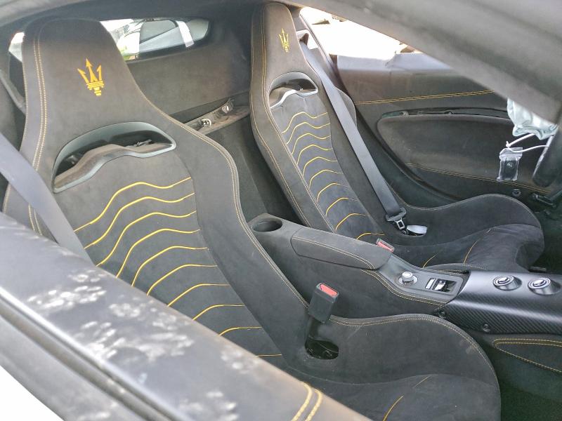 MASERATI MC20 2022 VIN ZAM24BXA9N0404389