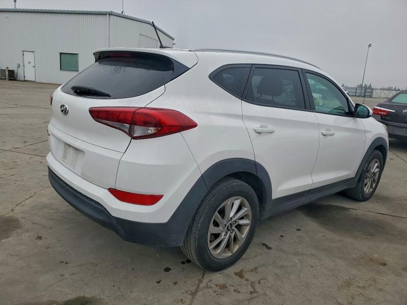 Фото 3 - HYUNDAI TUCSON
