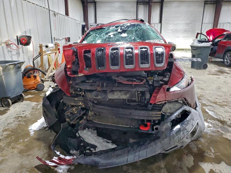 Фото 5 - JEEP CHEROKEE