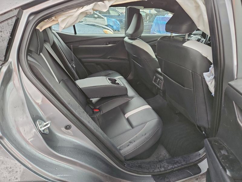 Фото 10 - TOYOTA CAMRY