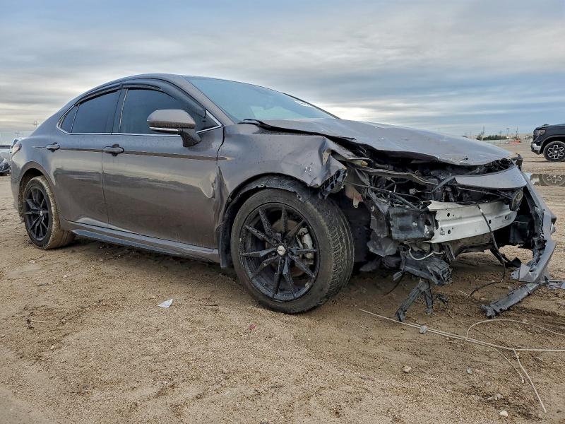 Фото 4 - TOYOTA CAMRY