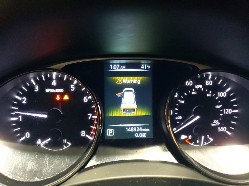 Фото 9 - NISSAN ROGUE