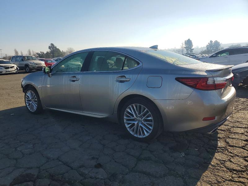 Фото 2 - LEXUS ES350