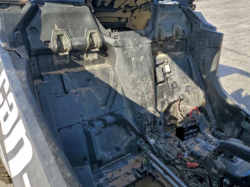 CAN-AM MAVERICK 2024