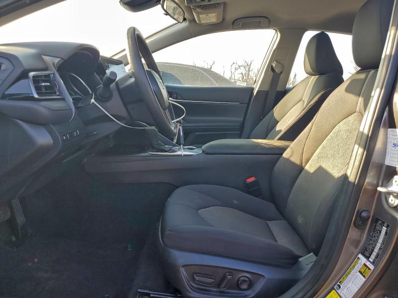 Фото 7 - TOYOTA CAMRY