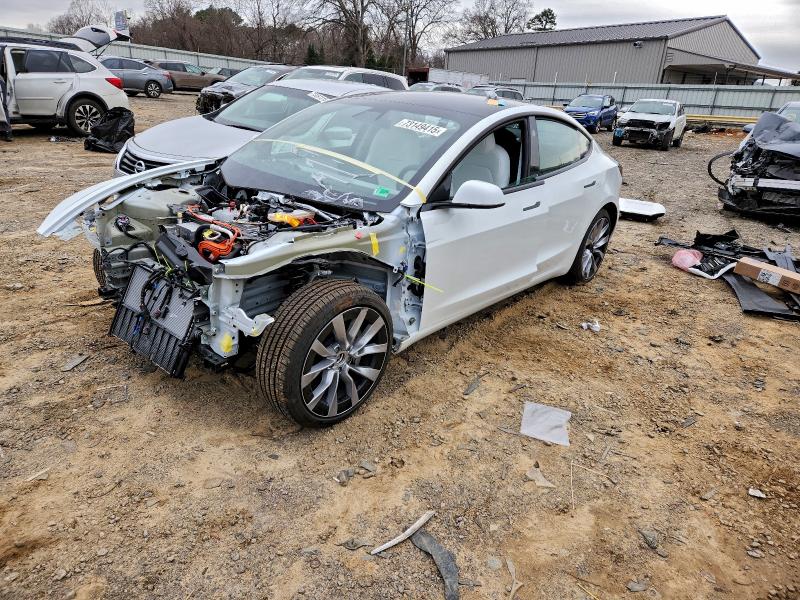 Фото 1 - TESLA MODEL 3