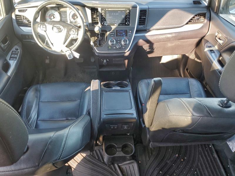 Фото 8 - TOYOTA SIENNA