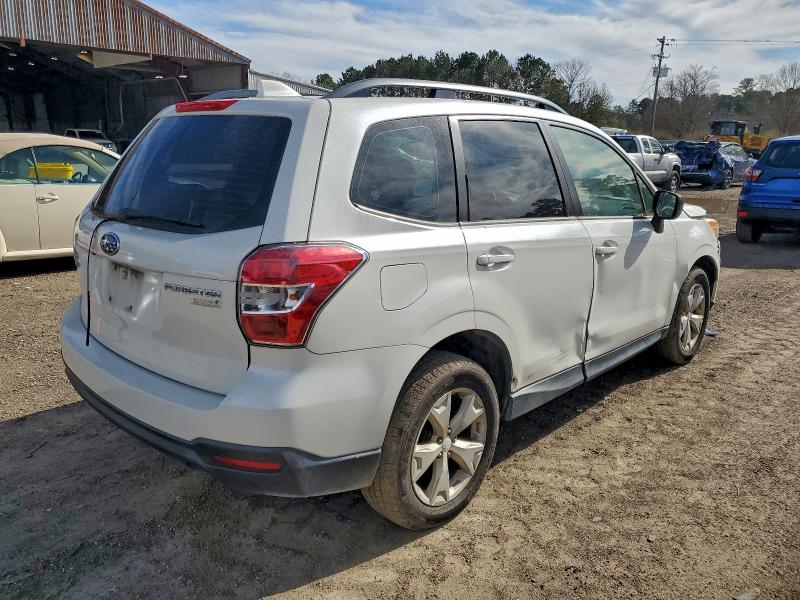 Фото 3 - SUBARU FORESTER