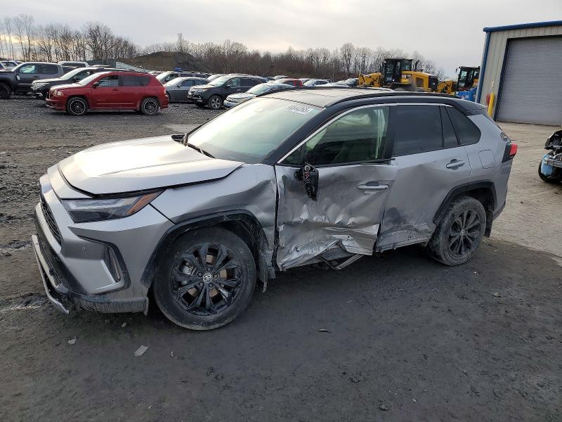 Фото 1 - TOYOTA RAV4