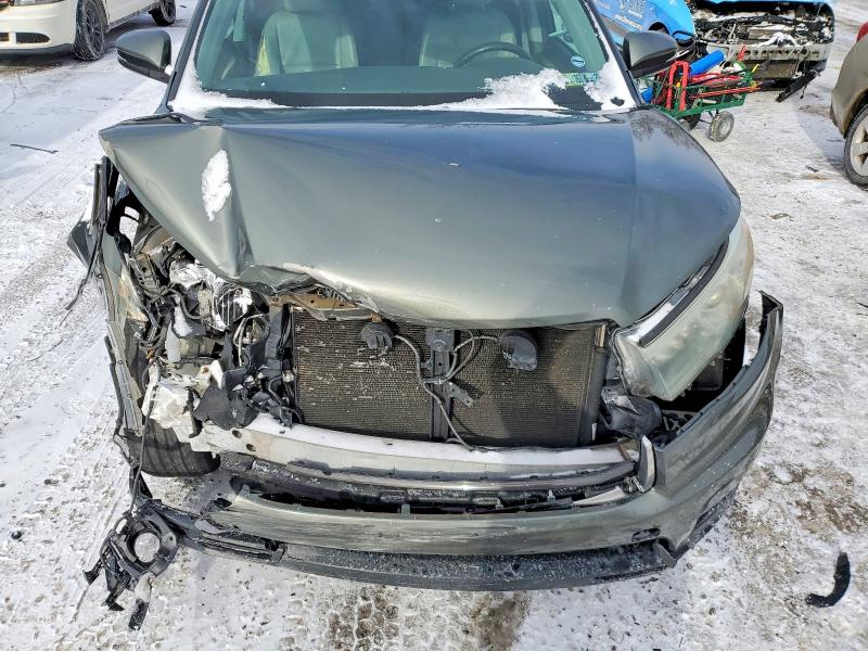 Фото 12 - TOYOTA HIGHLANDER