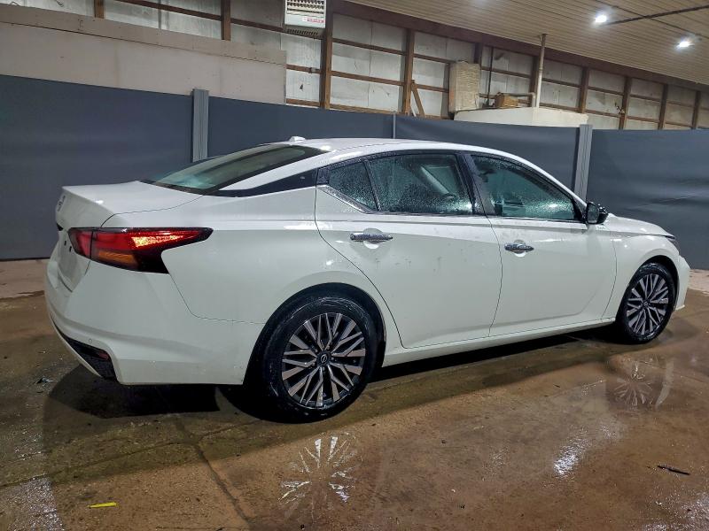 Фото 3 - NISSAN ALTIMA