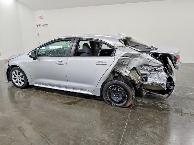 Фото 2 - TOYOTA COROLLA