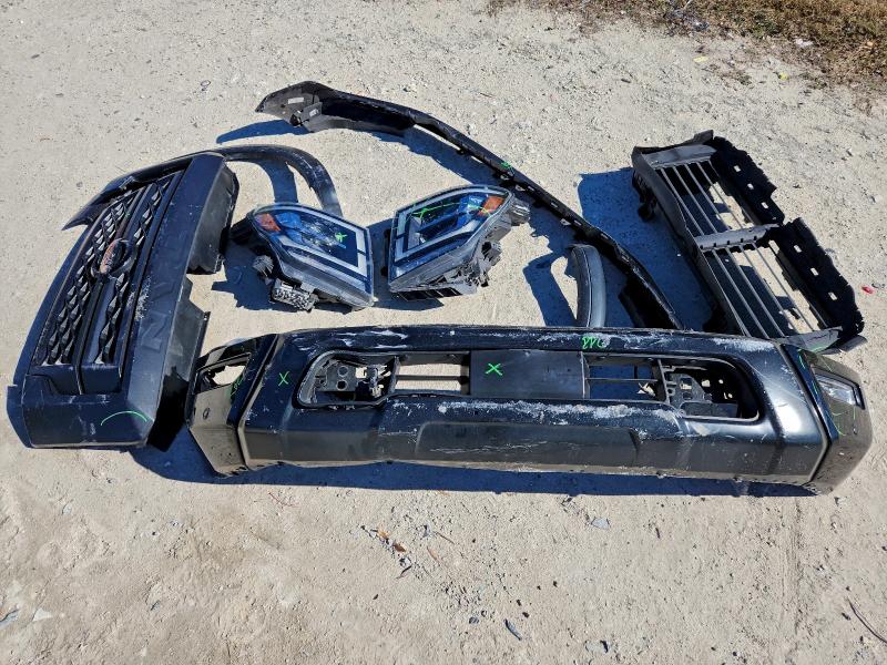 Фото 12 - NISSAN TITAN