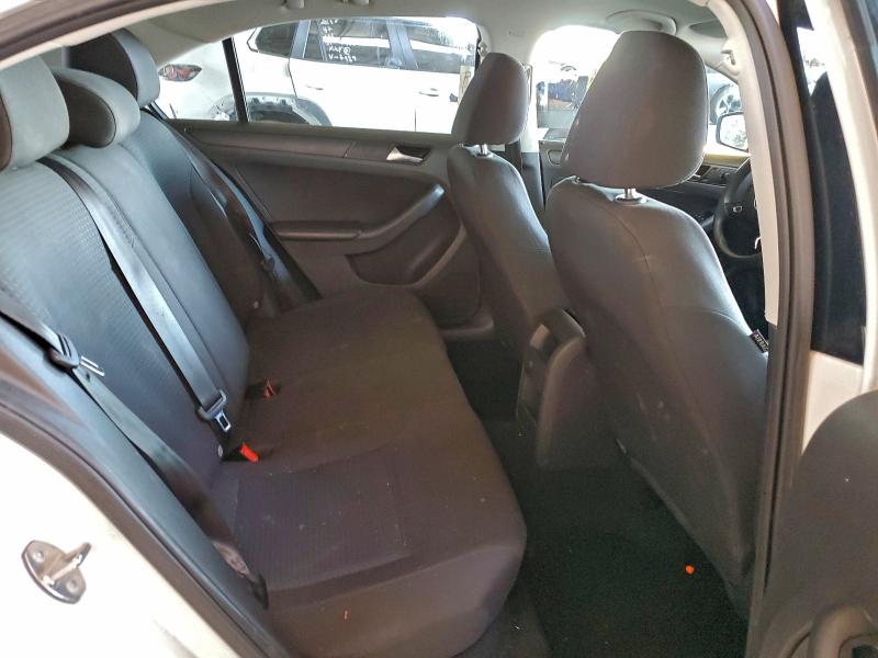 Фото 10 - VOLKSWAGEN JETTA