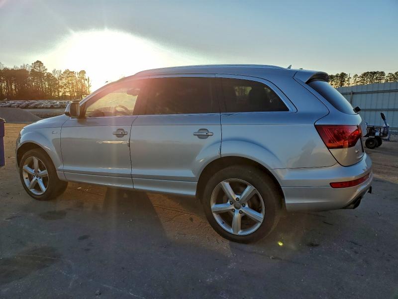 Фото 2 - AUDI Q7