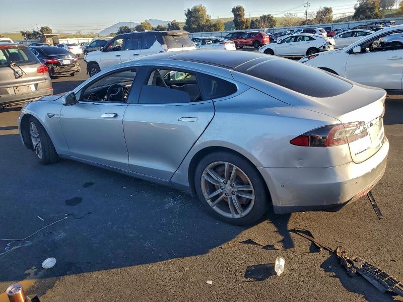 Фото 2 - TESLA MODEL S