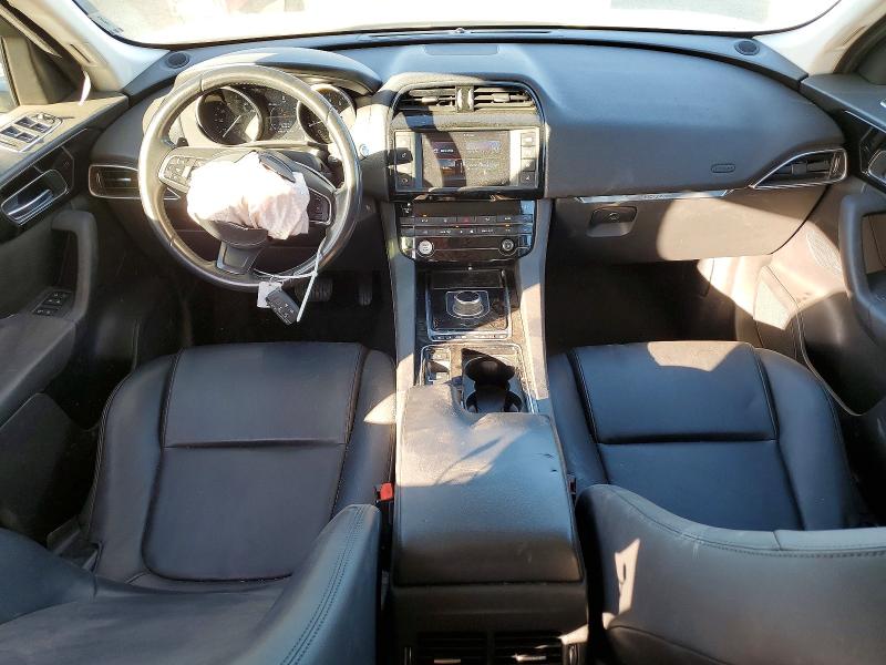 Фото 8 - JAGUAR F-PACE