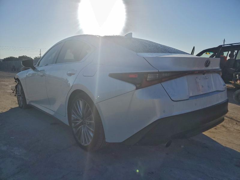 Фото 2 - LEXUS IS