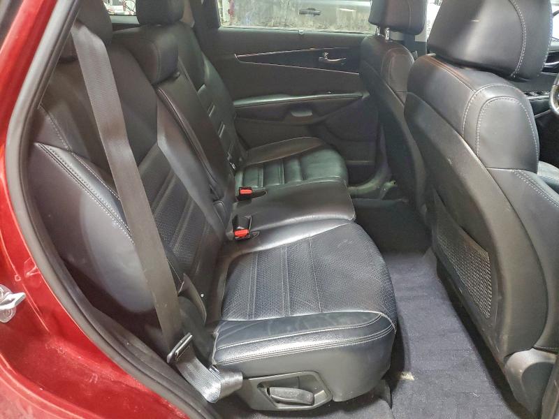 Фото 10 - KIA SORENTO