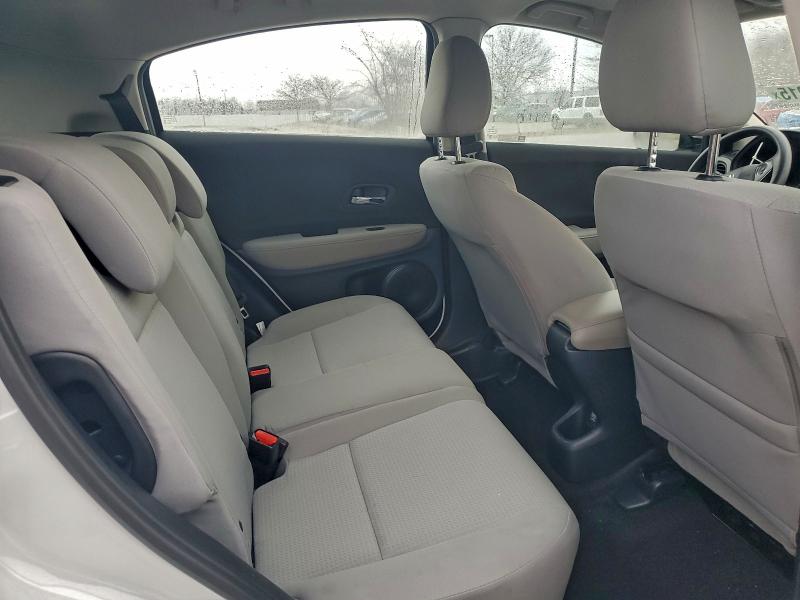 Фото 11 - HONDA HR-V