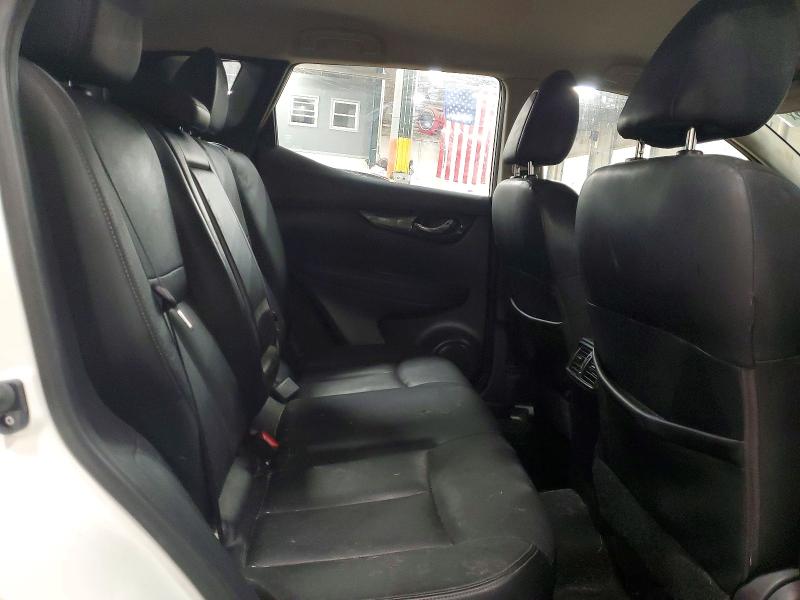 Фото 11 - NISSAN ROGUE