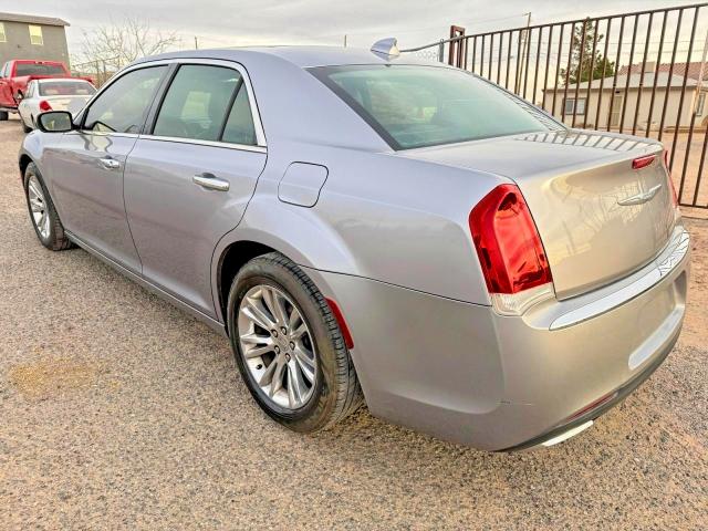 Фото 3 - CHRYSLER 300