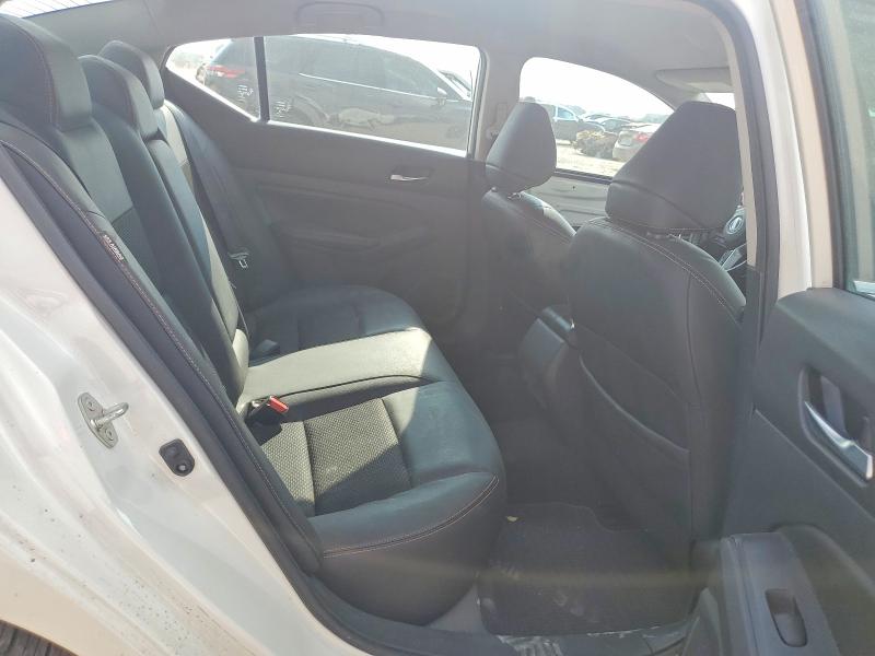 Фото 10 - NISSAN ALTIMA