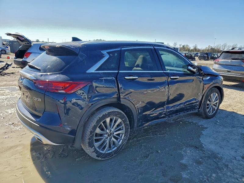 Фото 3 - INFINITI QX50