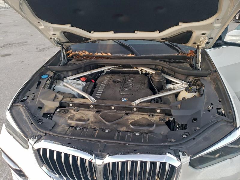 Фото 12 - BMW X5