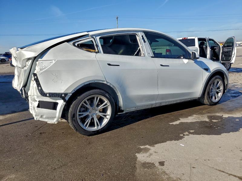 Фото 3 - TESLA MODEL Y