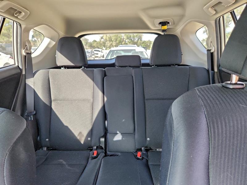 Фото 10 - TOYOTA RAV4