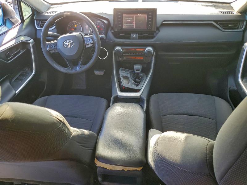 Фото 8 - TOYOTA RAV4