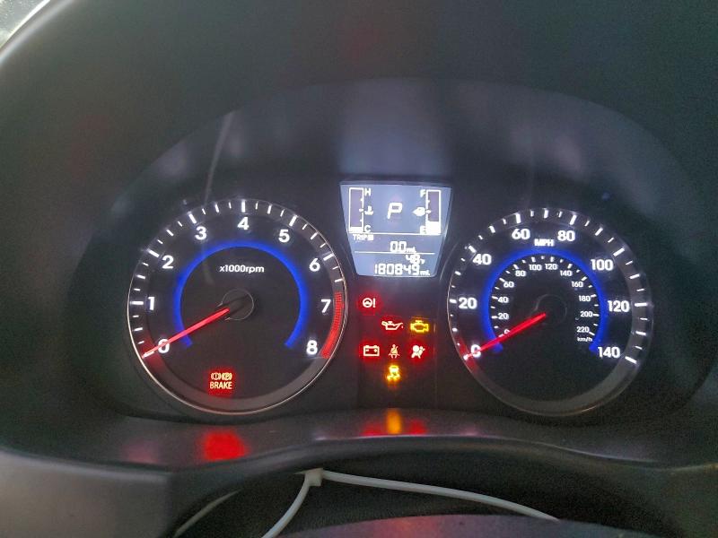 Фото 9 - HYUNDAI ACCENT