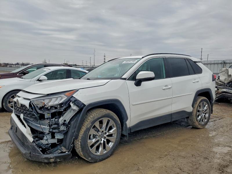 Фото 1 - TOYOTA RAV4